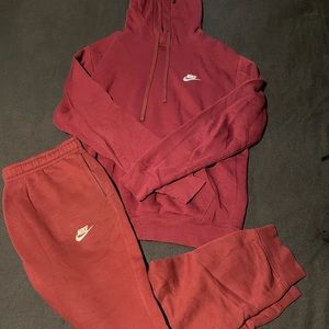 Nike sweatsuit